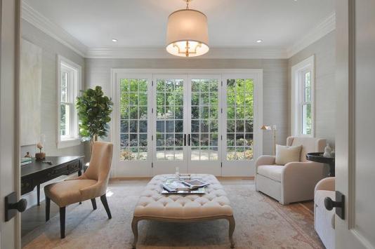 black-desk-under-gray-abstract-art-pink-grey-oriental-rug